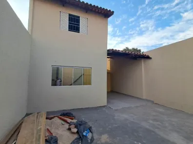 Casa com 2 Quartos à venda, 82m² no Setor Pampulha, Aparecida de Goiânia