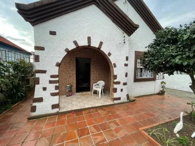 Casa com 3 Quartos à venda, 120m² no Passo da Areia, Porto Alegre