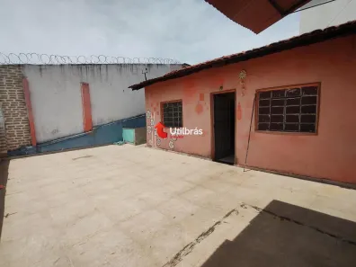 Imóvel Comercial com 3 Quartos para alugar, 100m² no Santa Tereza, Belo Horizonte