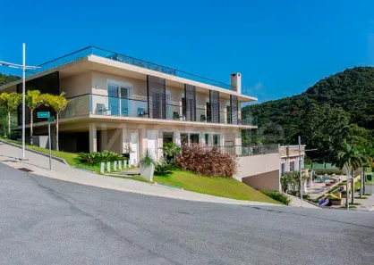 Casa com 5 Quartos à venda, 555m² no Praia do Estaleiro, Balneário Camboriú
