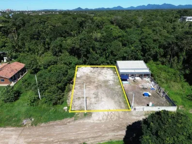 Lote/Terreno à venda, 360m² no Barra do Saí, Itapoá