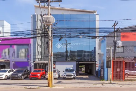 Prédio Comercial para alugar, 1300m² no Navegantes, Porto Alegre