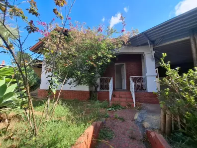 Casa com 5 Quartos para alugar, 132m² no Cachoeirinha, Belo Horizonte
