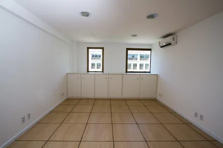 Sala Comercial para alugar, 30m² no Barra Olímpica, Rio de Janeiro