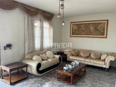 Sobrado com 6 Quartos à venda, 320m² no Brasil, Uberlândia