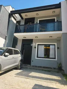 Sobrado com 3 Quartos à venda, 160m² no Jansen, Gravataí