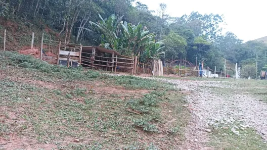 Fazenda/Sítio com 2 Quartos à venda, 250m² no , Paraibuna