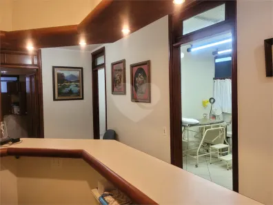Sala Comercial à venda, 110m² no Gonzaga, Santos