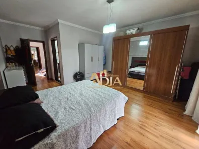 Casa com 2 Quartos para alugar, 150m² no Jardim Zaira, Mauá
