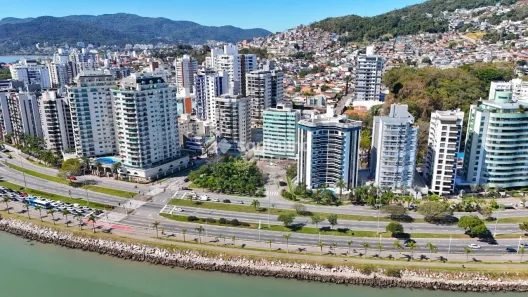 Apartamento com 3 Quartos à venda, 121m² no Agronômica, Florianópolis