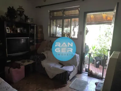 Casa com 3 Quartos à venda, 200m² no Embaré, Santos