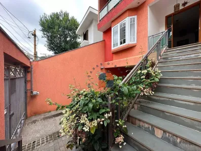 Casa com 3 Quartos à venda, 248m² no Vila Ipojuca, São Paulo