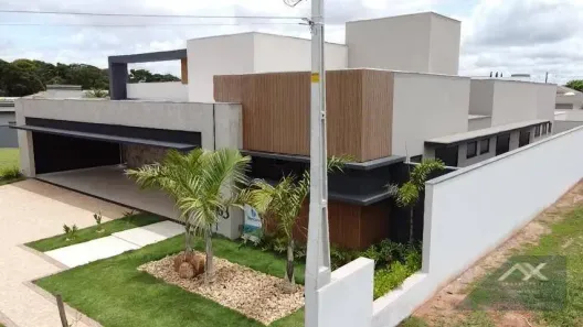 Casa de Condomínio com 3 Quartos para alugar, 390m² no Residencial Lago Sul, Bauru