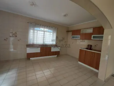 Sobrado com 4 Quartos para alugar, 227m² no Jardim das Indústrias, São José dos Campos