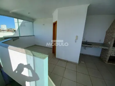 Cobertura com 3 Quartos para alugar, 174m² no Santa Mônica, Uberlândia
