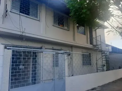 Casa com 5 Quartos à venda, 303m² no Cordeiro, Recife