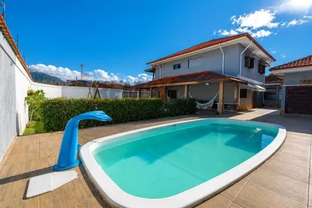 Sobrado com 5 Quartos à venda, 311m² no Jardim Ribamar, Peruíbe