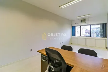 Sala Comercial à venda, 38m² no Passo da Areia, Porto Alegre