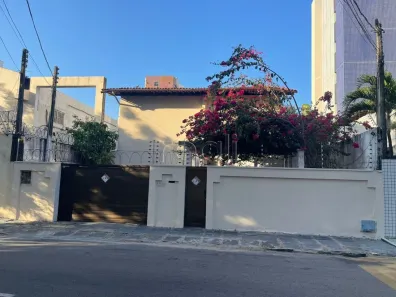 Casa com 4 Quartos à venda, 505m² no Cocó, Fortaleza