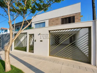 Casa com 3 Quartos para alugar, 294m² no Universitário, Londrina