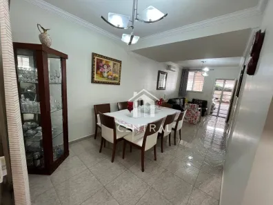 Casa de Condomínio com 4 Quartos à venda, 200m² no Jardim Americano, Sorocaba