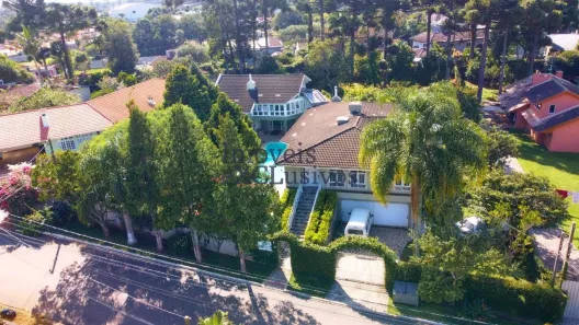 Casa com 5 Quartos à venda, 436m² no São Braz, Curitiba