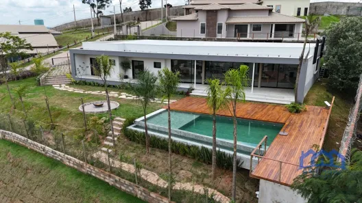 Fazenda/Sítio com 4 Quartos à venda, 1035m² no , Mairinque