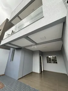 Sobrado com 3 Quartos à venda, 126m² no Neva, Cascavel