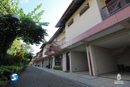 Casa de Condomínio com 3 Quartos à venda, 177m² no Cavalhada, Porto Alegre
