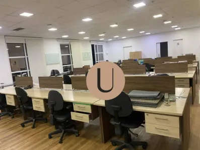 Sala Comercial para alugar, 235m² no Vila São Francisco (Zona Sul), São Paulo