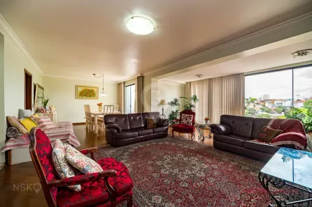 Sobrado com 4 Quartos à venda, 407m² no Vila Romana, São Paulo