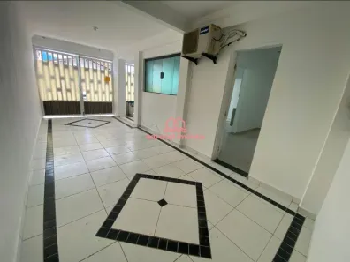 Sobrado com 2 Quartos para alugar, 110m² no Guilhermina, Praia Grande