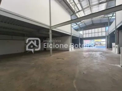 Galpão/Depósito/Armazém para alugar, 1286m² no Centro, Uberlândia