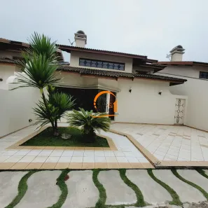 Casa com 3 Quartos para alugar, 190m² no Vila Santista, Atibaia