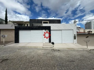 Apartamento com 3 Quartos para alugar, 115m² no Universitário, Caruaru
