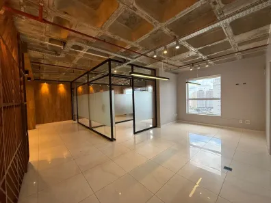 Sala Comercial à venda, 89m² no Setor Bueno, Goiânia
