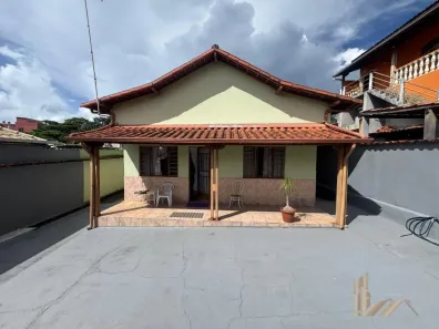 Casa com 2 Quartos à venda, 648m² no Londrina (São Benedito), Santa Luzia