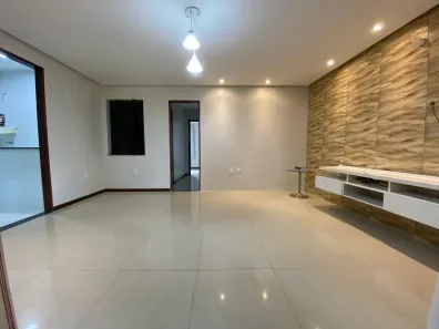 Casa com 2 Quartos para alugar, 45m² no Mussurunga, Salvador
