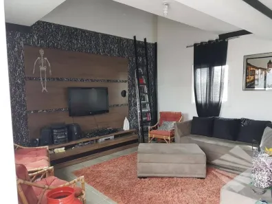 Casa de Condomínio com 4 Quartos à venda, 390m² no Piracangaguá, Taubaté