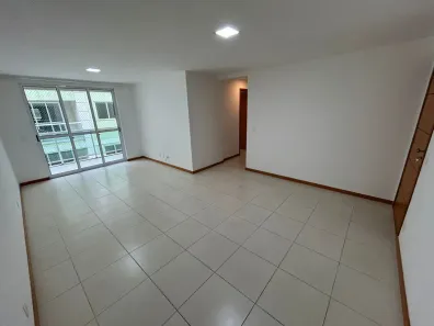 Apartamento com 2 Quartos para alugar, 82m² no Alto, Teresópolis