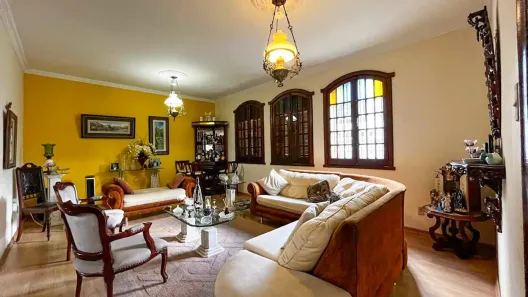 Casa com 7 Quartos à venda, 251m² no Cidade Nova, Belo Horizonte