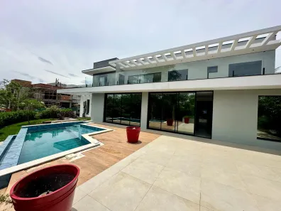 Casa de Condomínio com 4 Quartos para alugar, 450m² no Loteamento Residencial Reserva dos Lagos, Pindamonhangaba