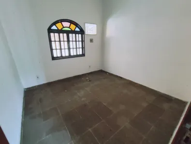Casa com 3 Quartos à venda, 300m² no Imbetiba, Macaé