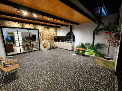 Casa com 3 Quartos à venda, 105m² no Grand Ville, Uberlândia