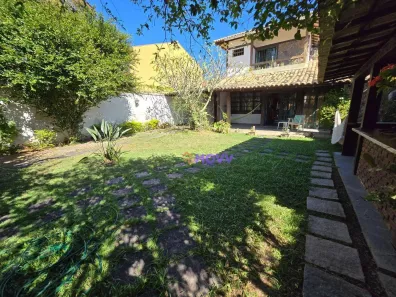 Sobrado com 4 Quartos à venda, 219m² no Piratininga, Niterói