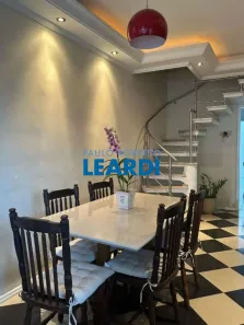Casa de Condomínio com 3 Quartos à venda, 250m² no Jardim Uirá, São José dos Campos