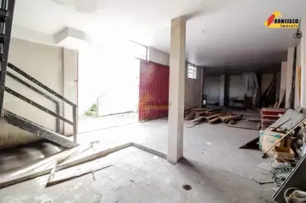 Galpão/Depósito/Armazém para alugar, 427m² no Orion, Divinópolis