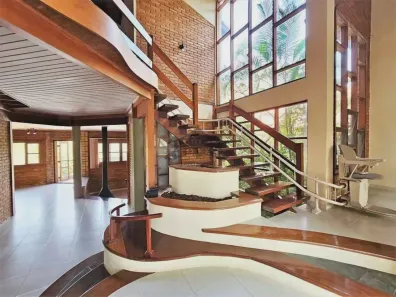 Sobrado com 4 Quartos à venda, 351m² no Jardim do Golf I, Jandira
