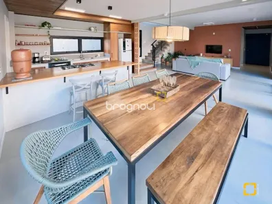Casa de Condomínio com 2 Quartos à venda, 240m² no Campeche, Florianópolis