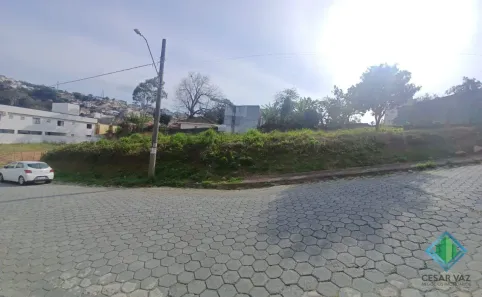 Lote/Terreno à venda, 597m² no Roçado, São José